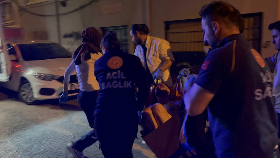 Önce annesini sonra kendisini bıçakladı! 5